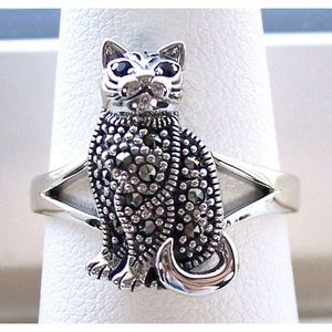 925 STERLING SILVER Marcasite Cat With Simulated Garnet CZ Eyes Ring